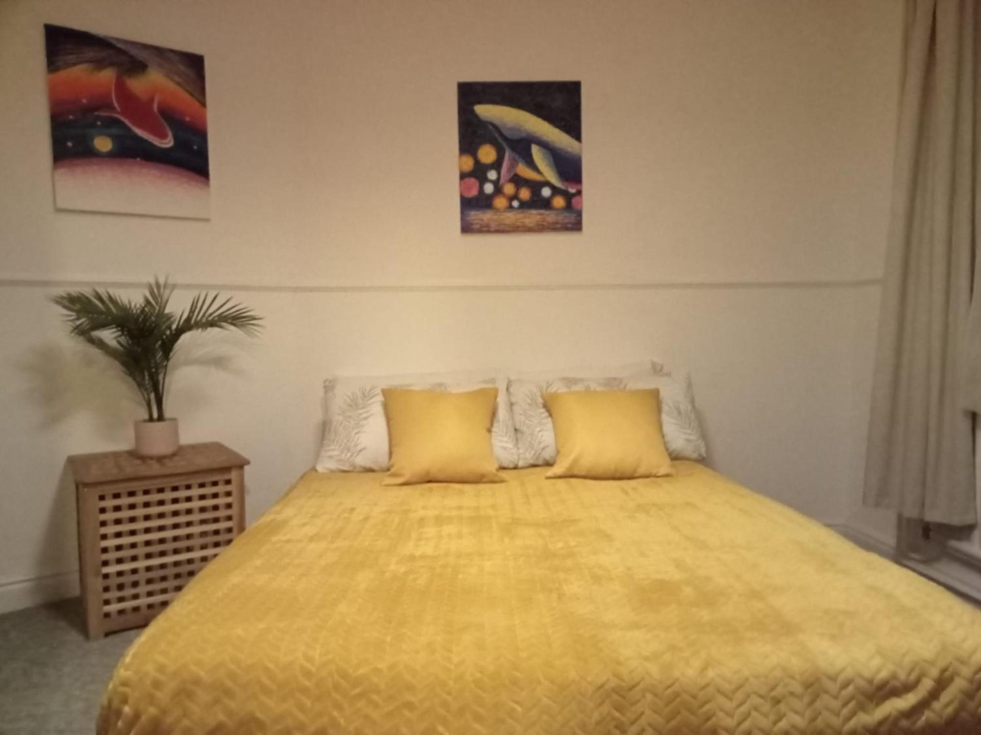 Long Term / Contractors / Discounts /free Parking Apartment