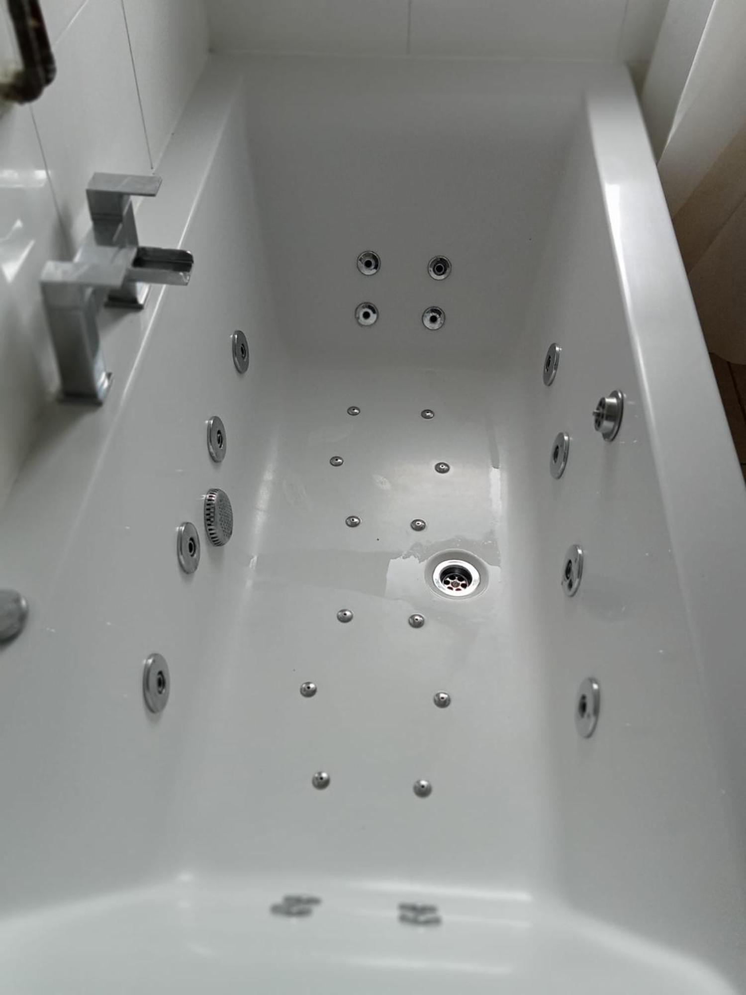 Long Term / Contractors / Discounts /free Parking Bristol