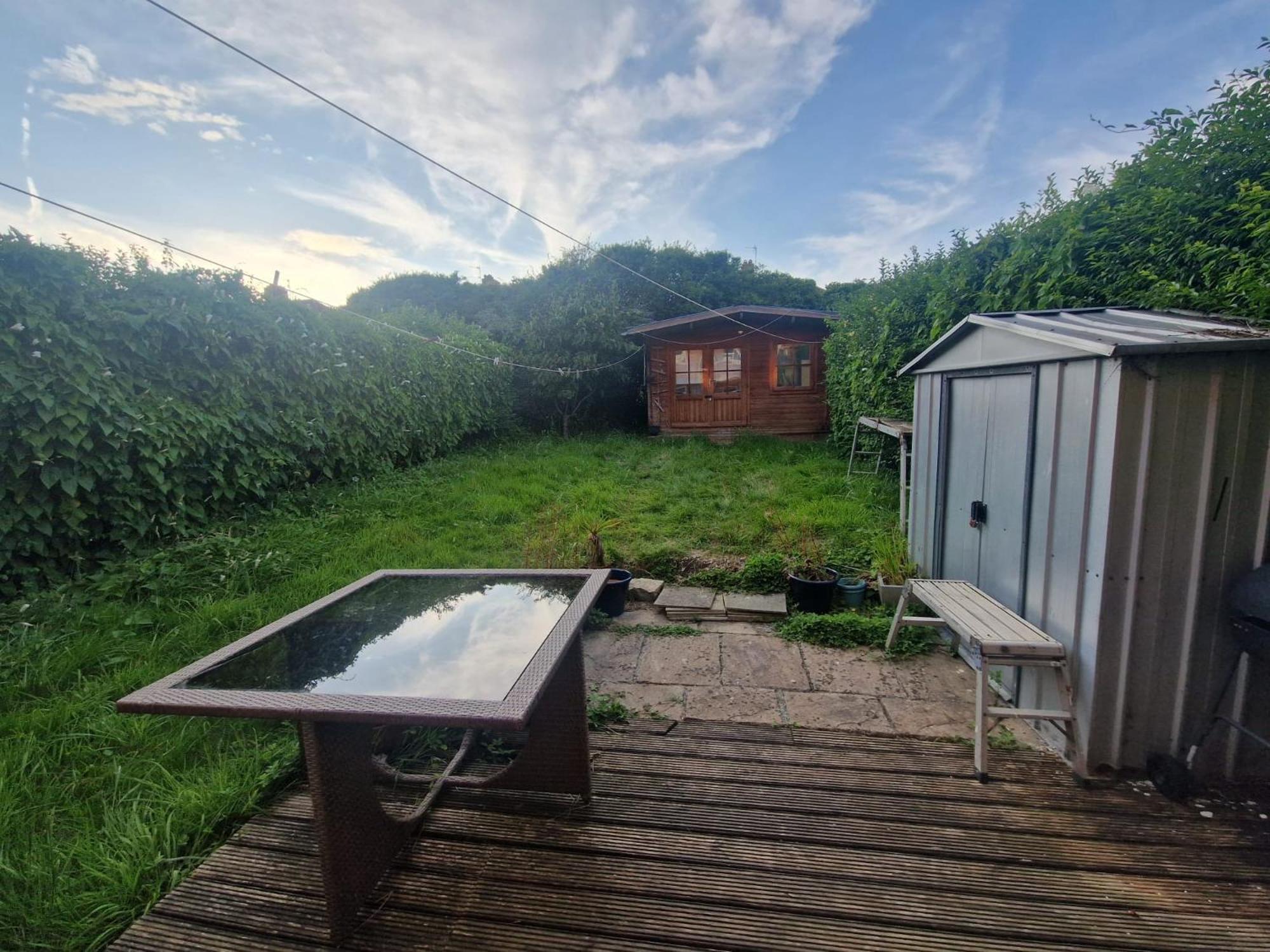 Long Term / Contractors / Discounts /free Parking Apartment